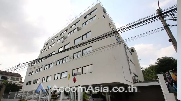  2  Office Space For Rent in Phaholyothin ,Bangkok BTS Ari at Thirapol Building AA14129